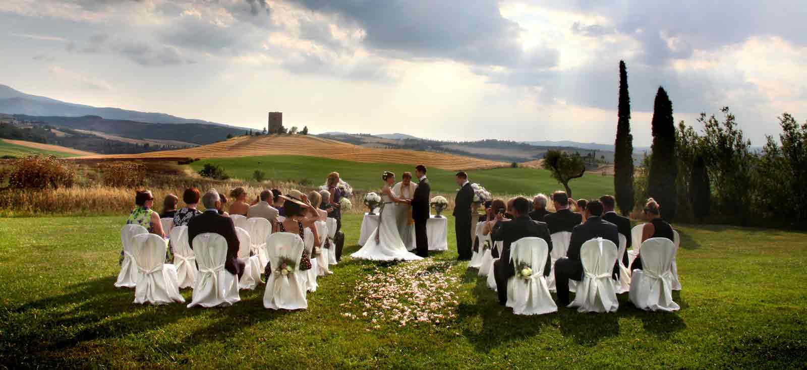 Pictures of out door weddings