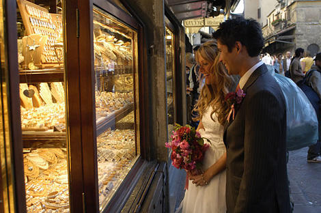 Getting married in Tuscany? Choose Regency's professional wedding photographers