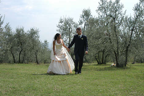 Getting married in Tuscany? Choose Regency's professional wedding photographers