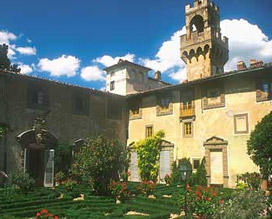 Wedding Settings in Italy: Castle