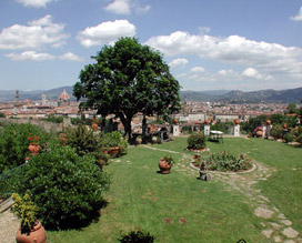 Wedding Settings in Italy: Gardens