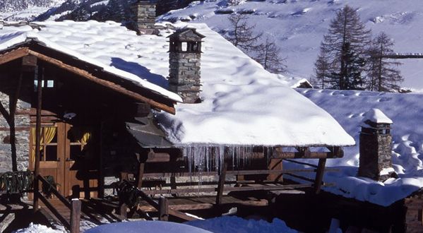 Chalet Weddings 