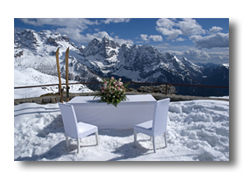 CHALET WEDDING