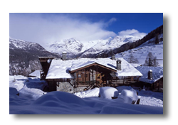 CHALET ABOVE CHAMPOLUC