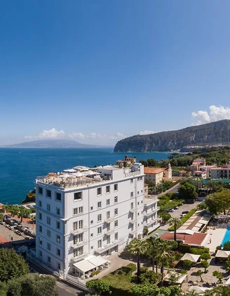 HOTEL MEDITERRANEO