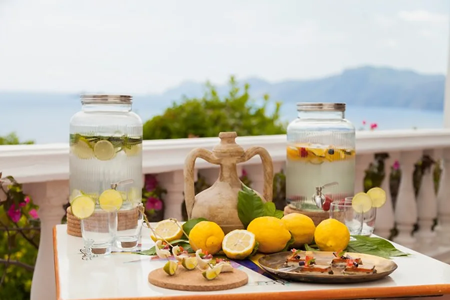 Villa Bideri | Cliffside Amalfi Coast Wedding Villa