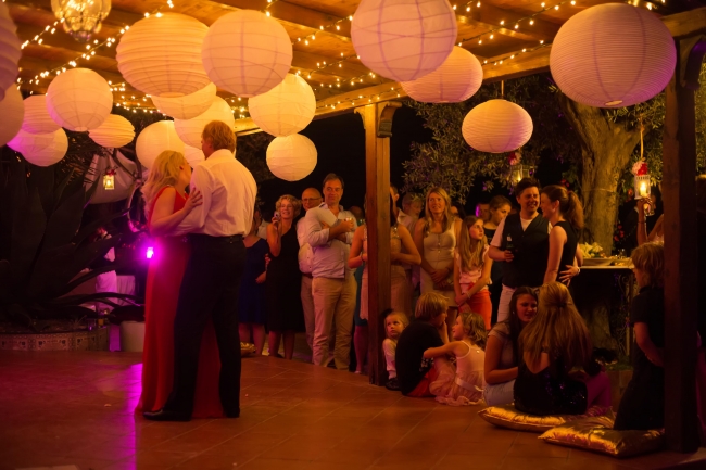 Wedding setting and lighting 2014 trends