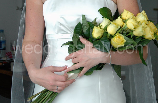 Arm/Clutch Bouquet