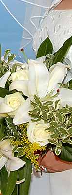 CRESCENT BOUQUET