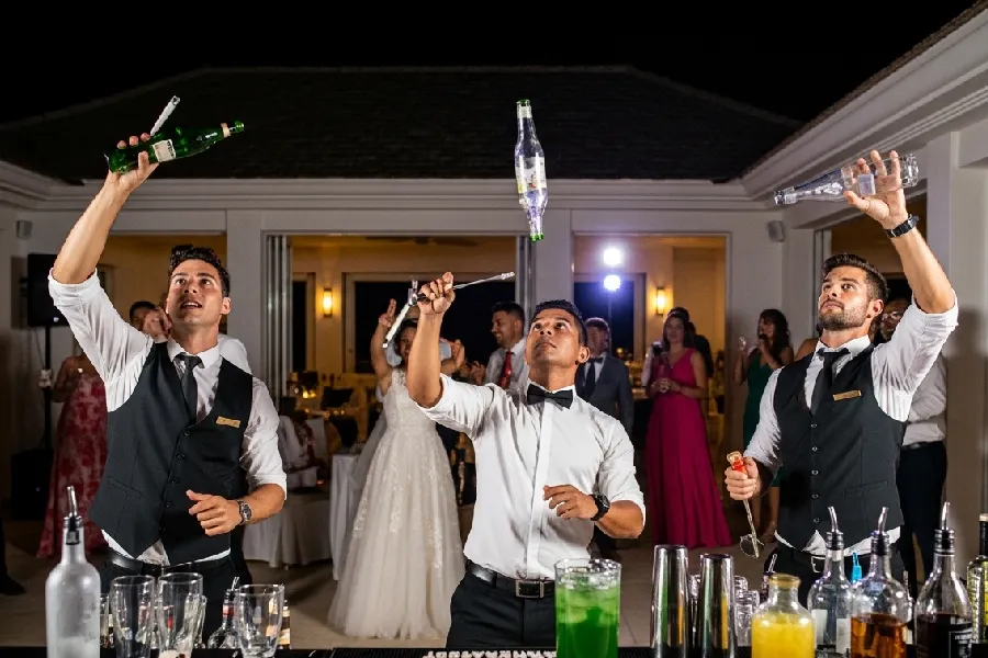 Flair bartenders for destination weddings and after parties in Italy