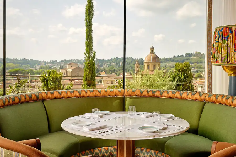 Restaurant of the heart Italy wedding dinner