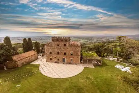 Wedding in Italy Castello di Segalari