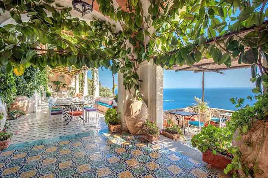 LUXURY VENUES