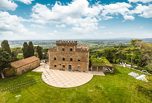 Castello Segalari Castagneto Carducci