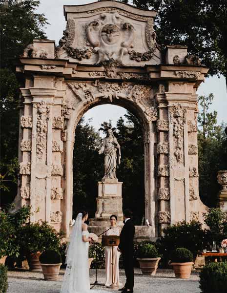 OUTDOOR WEDDING