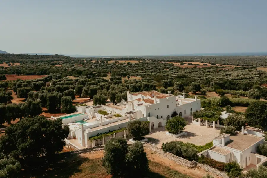 Wedding ceremony Masseria Le Carrube Puglia