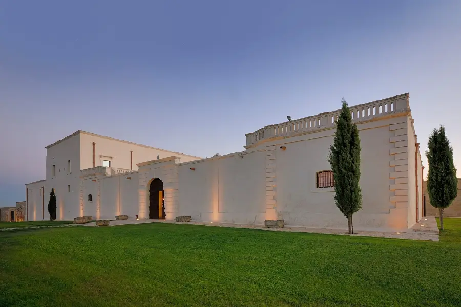 Luxury vineyard wedding at Masseria Amastuola Puglia