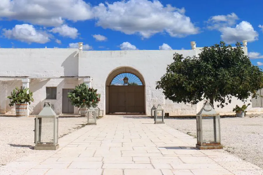 Luxury wedding at Masseria Potenti Puglia