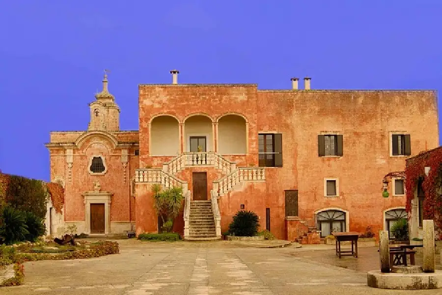 Seaside wedding at Masseria Spina Resort Puglia