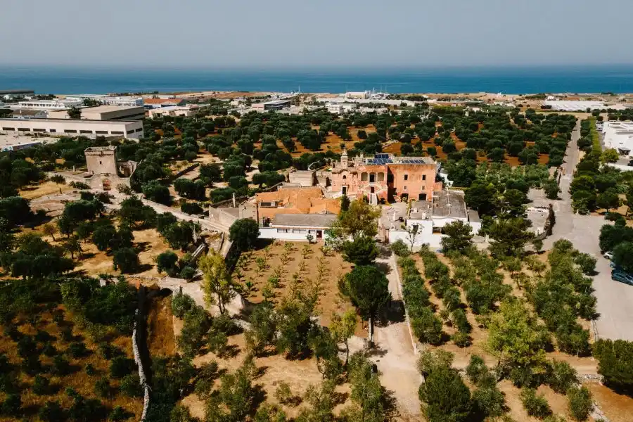 Seaside wedding at Masseria Spina Resort Puglia