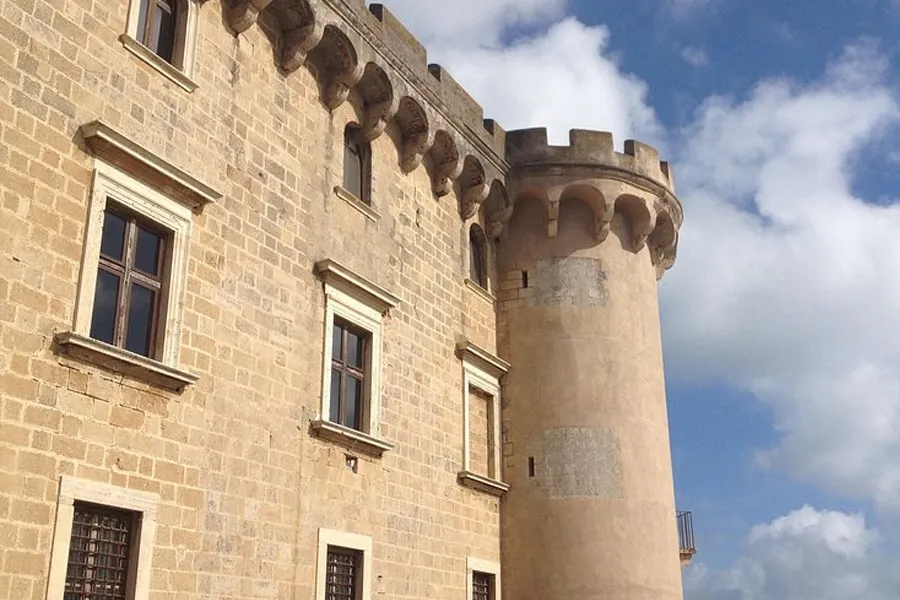 Luxury wedding at Castello Odescalchi di Palo