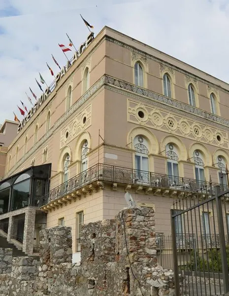 EXCELSIOR PALACE