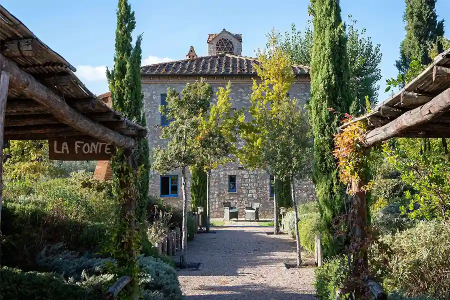 Wedding Borgo Pignano Tuscany