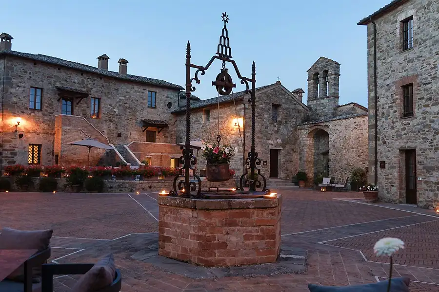 Wedding Castel Monastero Chianti Siena
