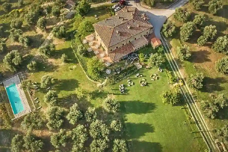 Wedding at Podere Montale – Tuscan borgo overlooking Val d’Orcia