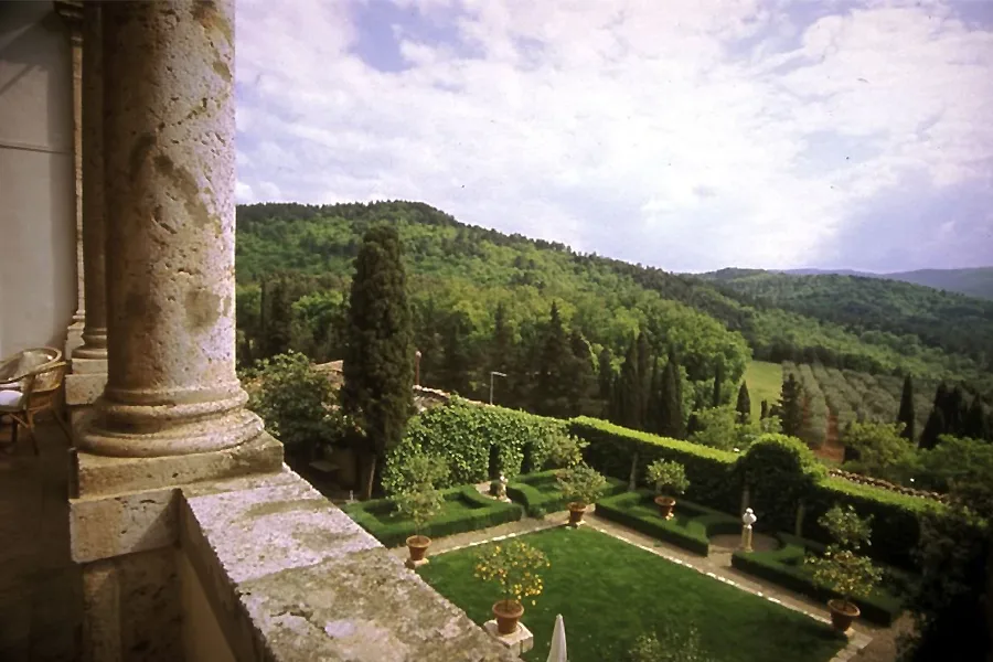 Relais La Suvera Wedding Venue | Papal Villa in Tuscany