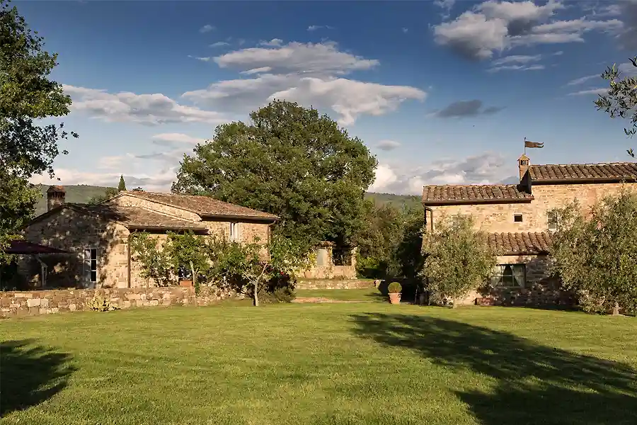 Il Borgo di Vignamaggio Wedding Venue | Renaissance Hamlet in Chianti