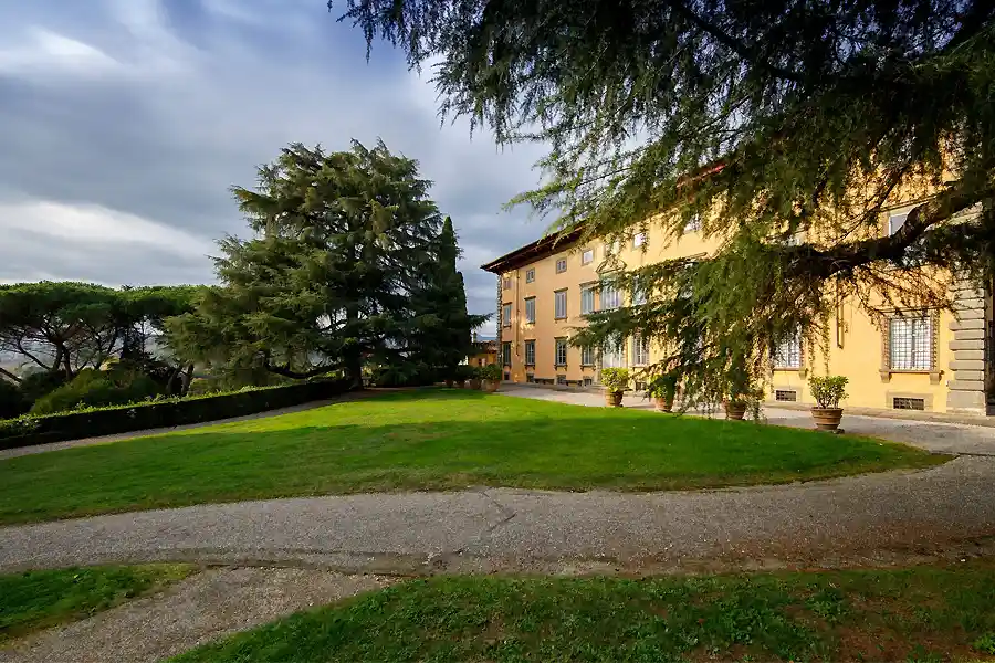 Villa Oliva Wedding Venue | Renaissance Villa in Lucca Tuscany