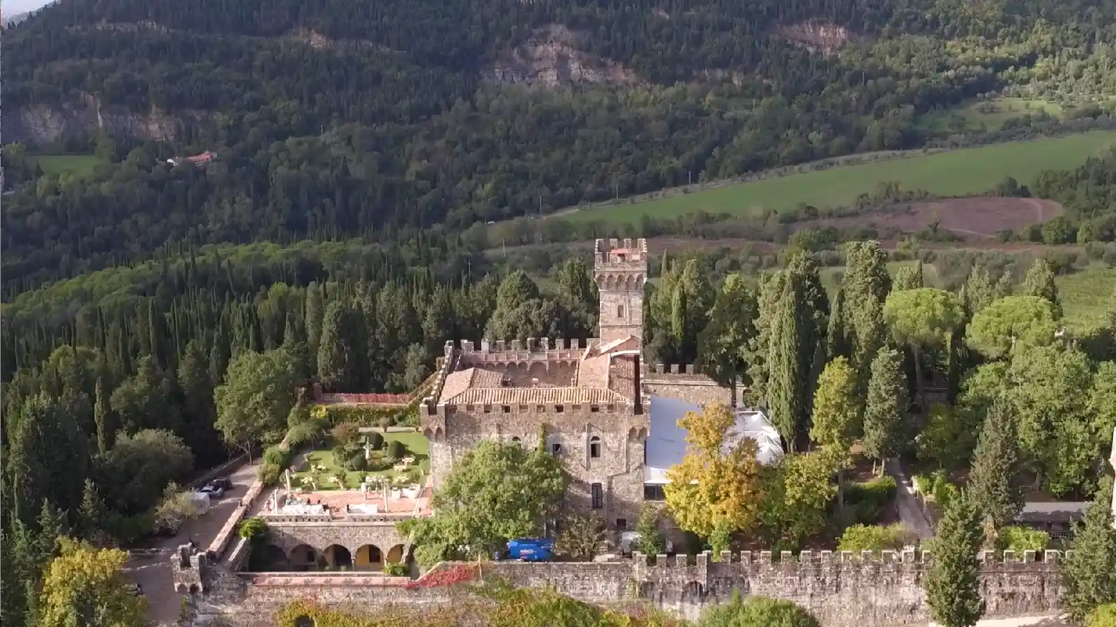 Castello di Vincigliata wedding in Florence